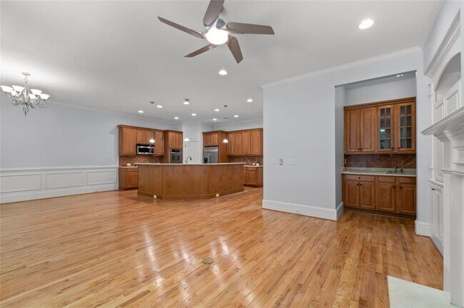 Building Photo - 6245 Spalding Dr