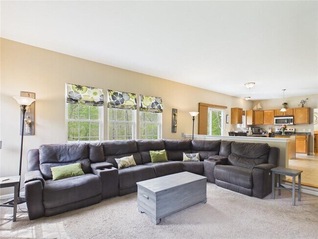 Building Photo - 23 Beechwood Hollow