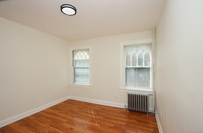 Building Photo - 62 Whitney St