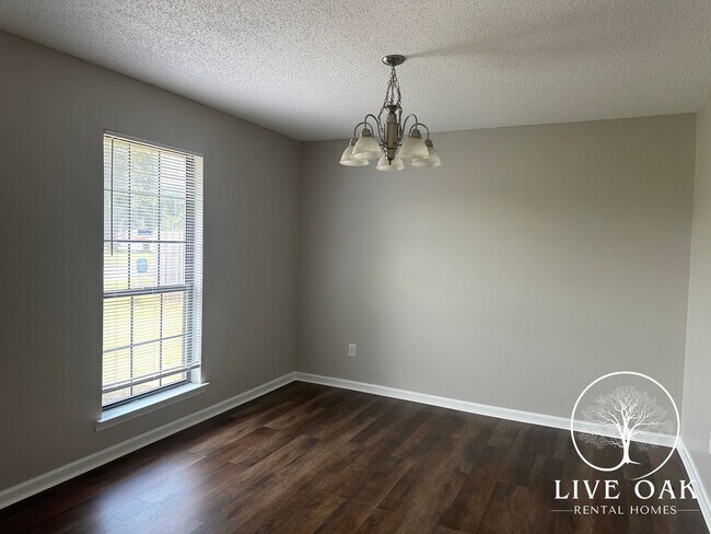 Building Photo - 1304 Crossgate Ct