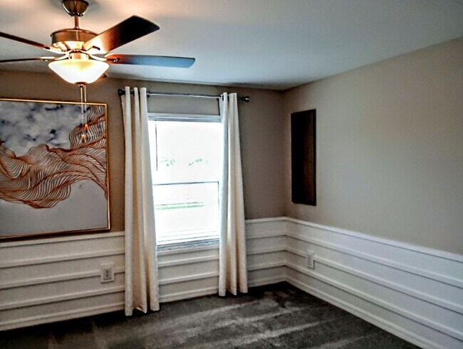 Building Photo - Townhouse in Land O' Lakes - The Townes at Lake Thomas