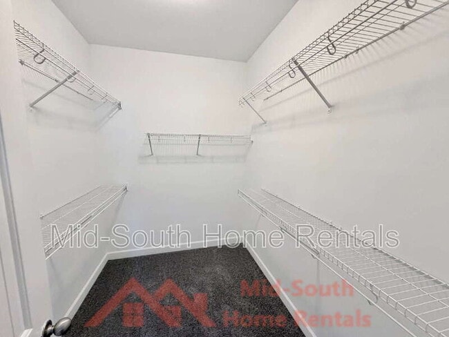 Building Photo - 7472 Kylan Dr