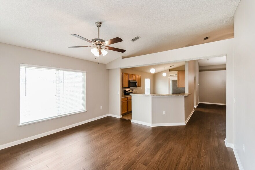 Building Photo - 12348 Hickory Forest Rd