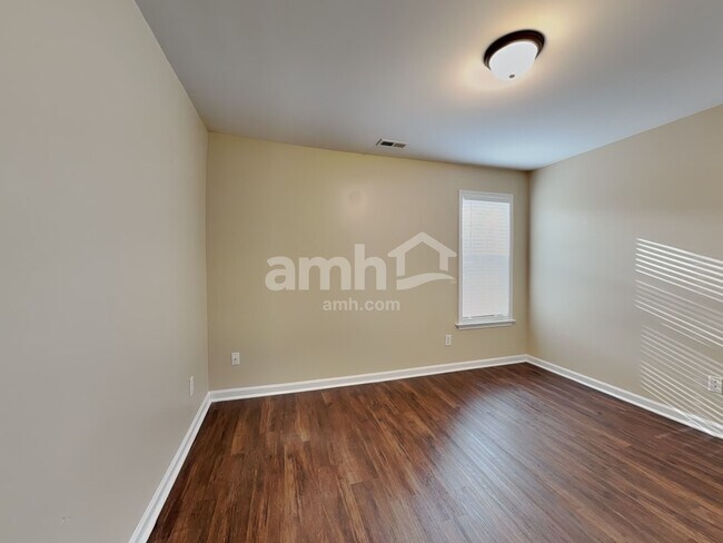 Building Photo - 228 Pearson Pl