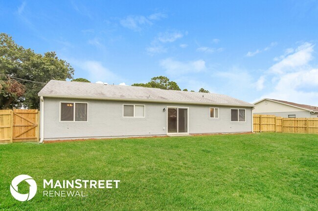 Building Photo - 1320 Mann Ave NW