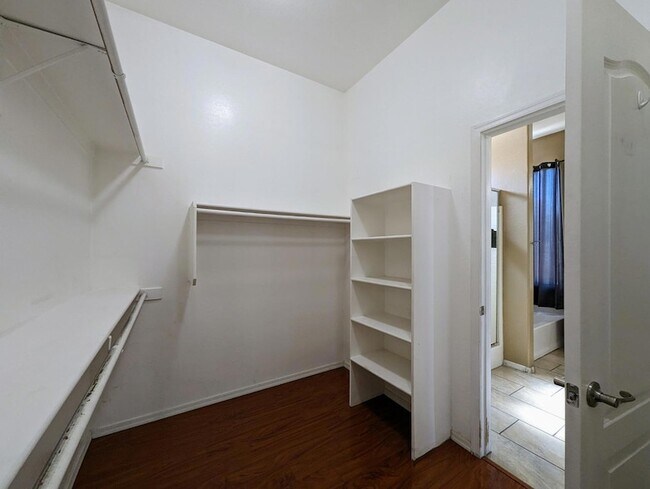 Building Photo - 3310 W Latona Rd