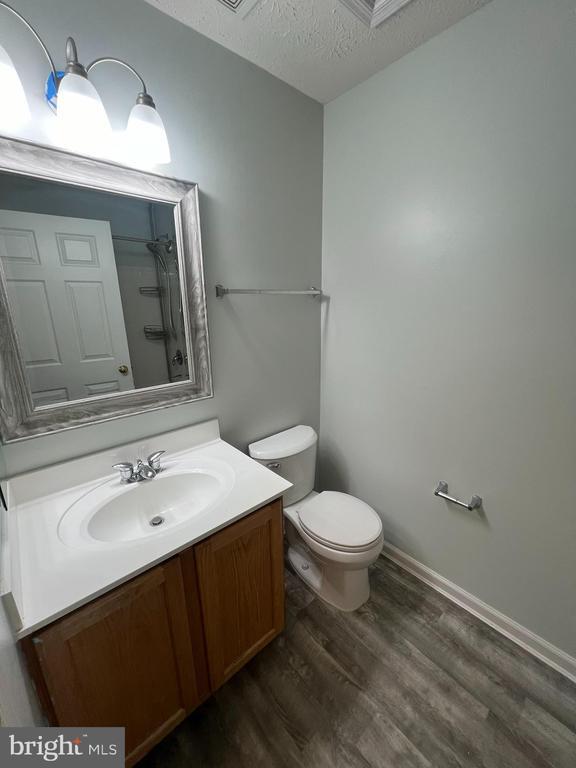 Building Photo - 2579 Blue Water Blvd