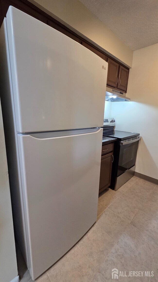 Building Photo - 1514 Ravens Crest Dr