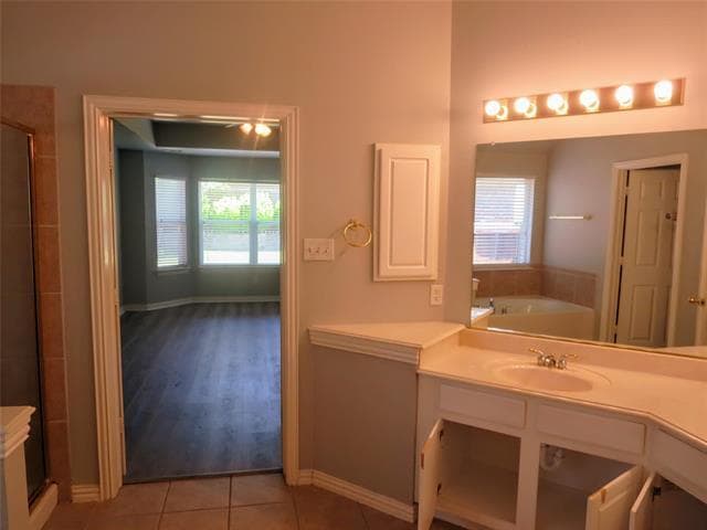 Building Photo - 8376 Davis Dr