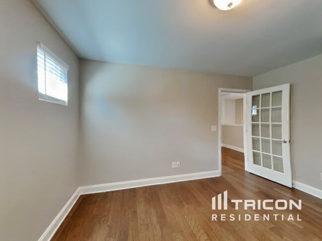 Building Photo - 271 Cloverbrook Way