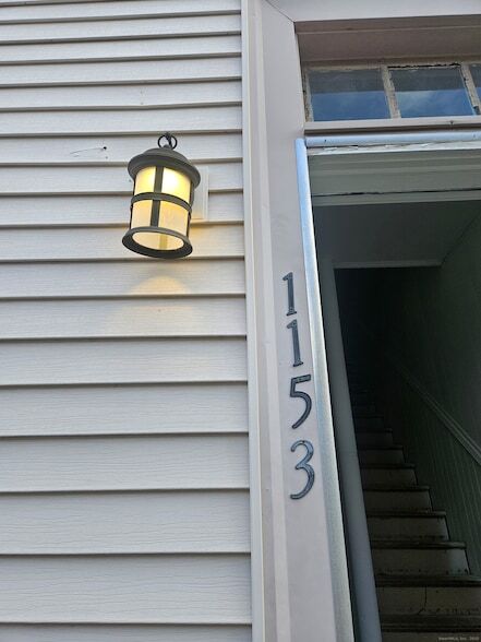 Building Photo - 1153 Main St