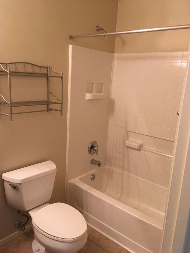 Building Photo - 7201 E Bloomtree Ln