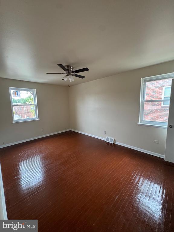 Building Photo - 7710 Summerdale Ave