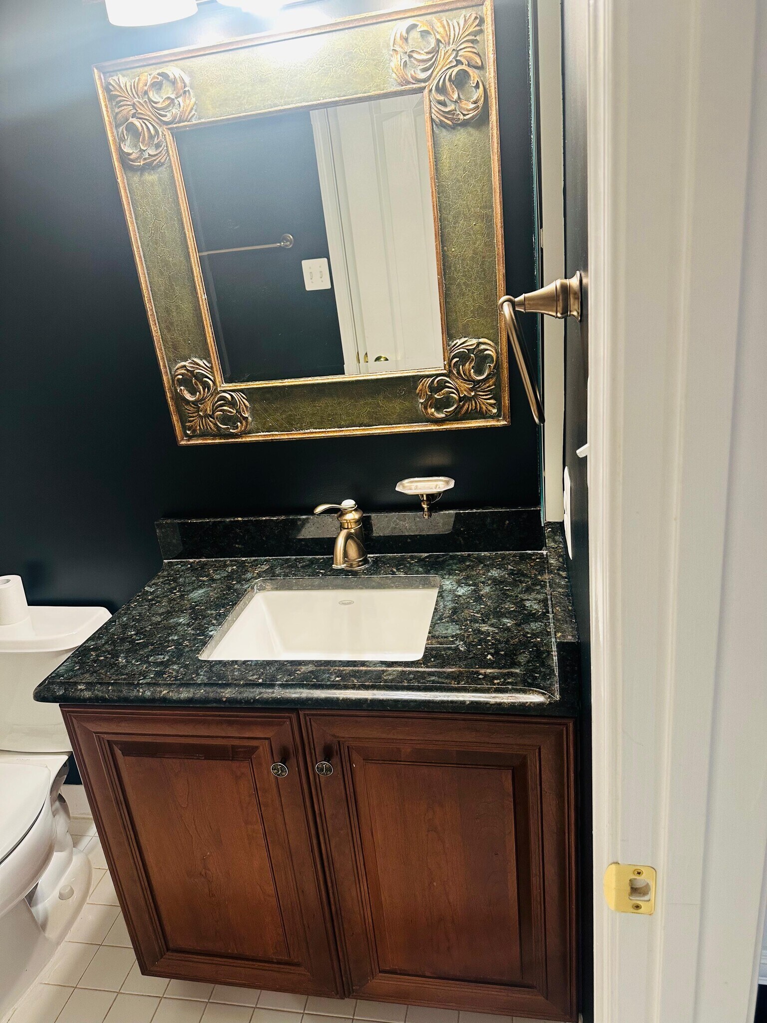 Building Photo - 21424 Glebe View Dr