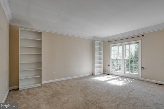 Building Photo - 6248 Levi Ct