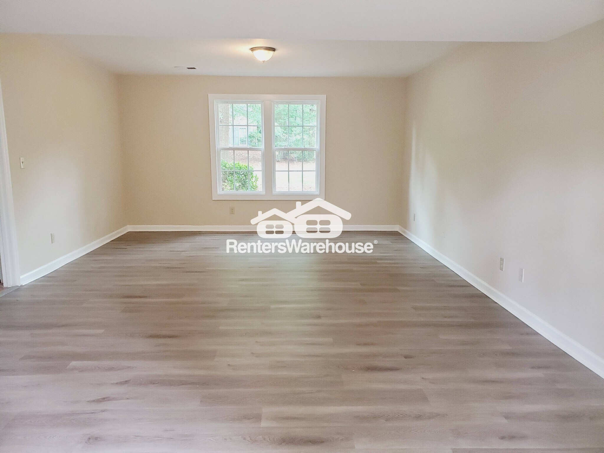 Building Photo - 2531 Country Lake Cir