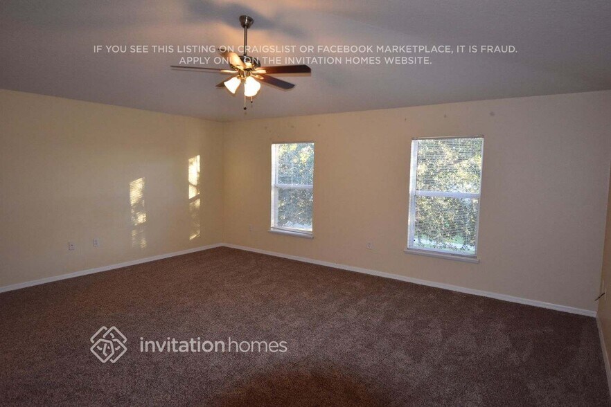 Building Photo - 2370 Sheila Dr