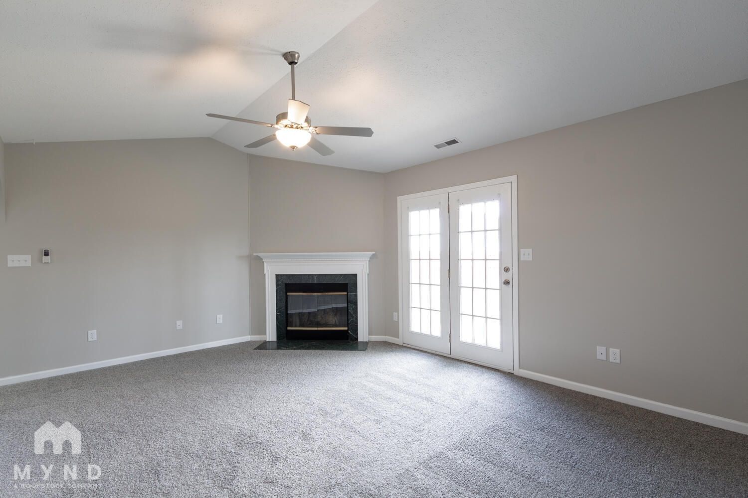 Building Photo - 2205 Autumn Creek Dr