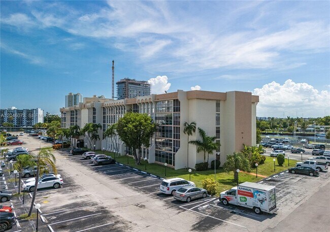 Building Photo - 701 Three Islands Boulevard