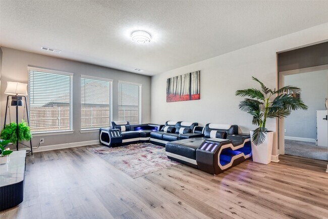 Building Photo - 1284 Caprock Dr