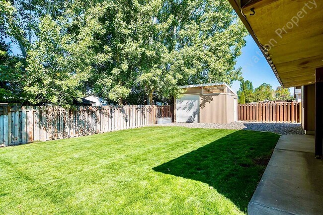 Building Photo - Comfortable Single-Level Home in NE Redmond