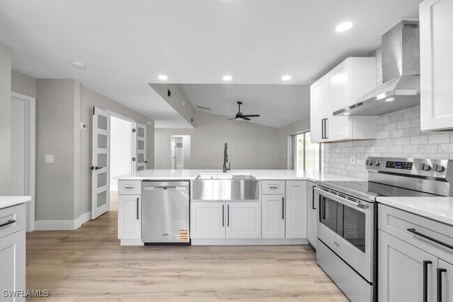 Building Photo - 27630 Wisconsin St