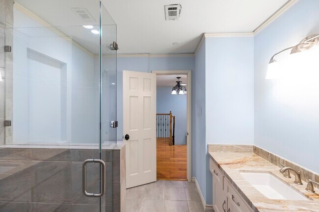 Building Photo - 11518 Summerhill Ln
