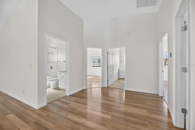 Building Photo - 775 182nd Ave E