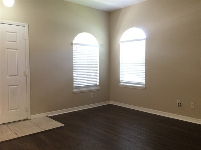 Building Photo - 1838 Madison Ivy Cir