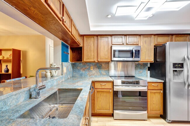 Building Photo - 3110 Surf Way