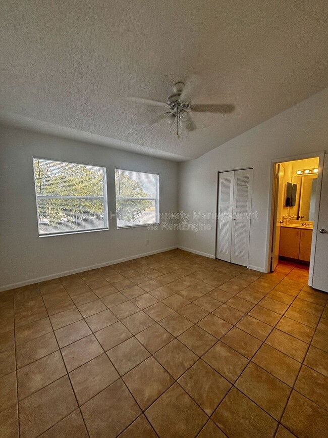 Building Photo - 2504 Woodgate Blvd