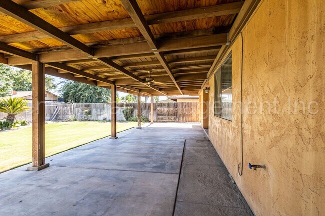 Building Photo - 3 Bedroom/2 Bath Home in the Southwest - $...