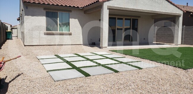 Building Photo - 40785 W Agave Rd