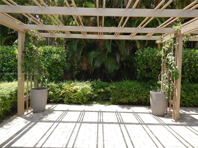 Building Photo - 11530 SW 92nd St