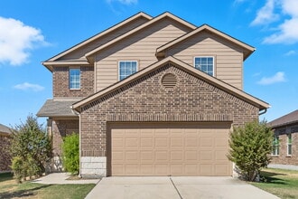 Building Photo - Large 4 bed, 2.5 bath Home in Meadows of K...