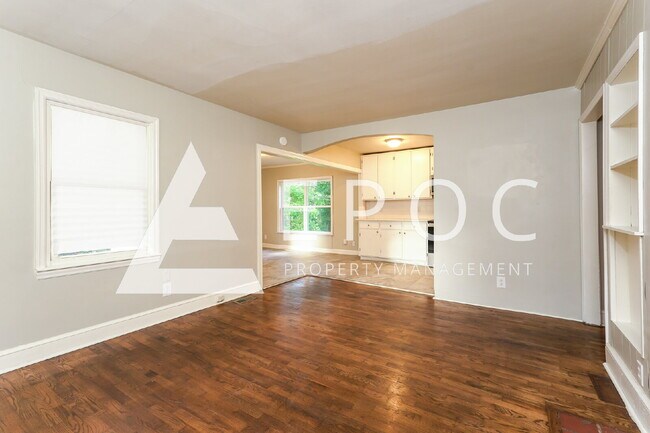 Building Photo - 3307 Amos Dr