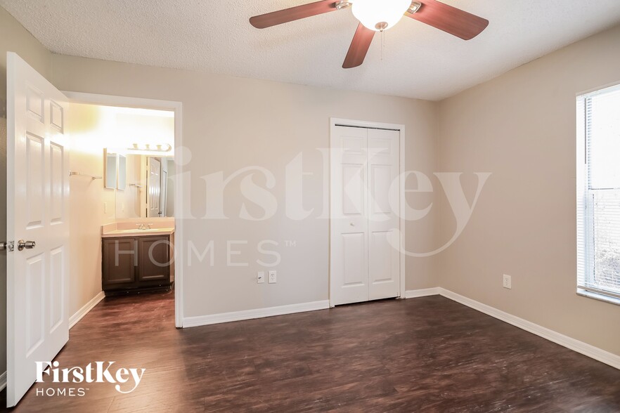 Building Photo - 14995 SE 25th Ave