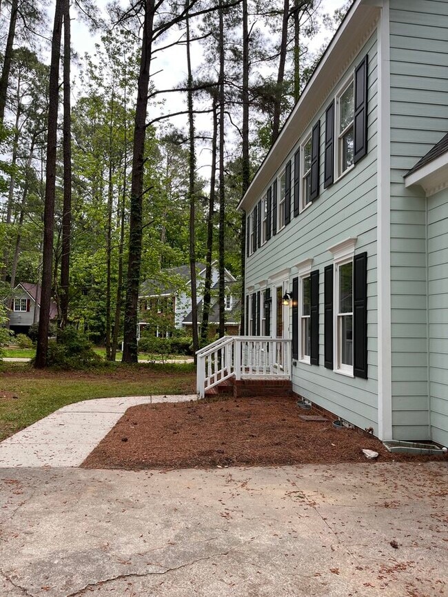 Building Photo - 5409 Rockholly Ct