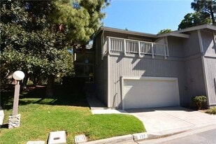 Building Photo - 137 S Stonebrook Dr