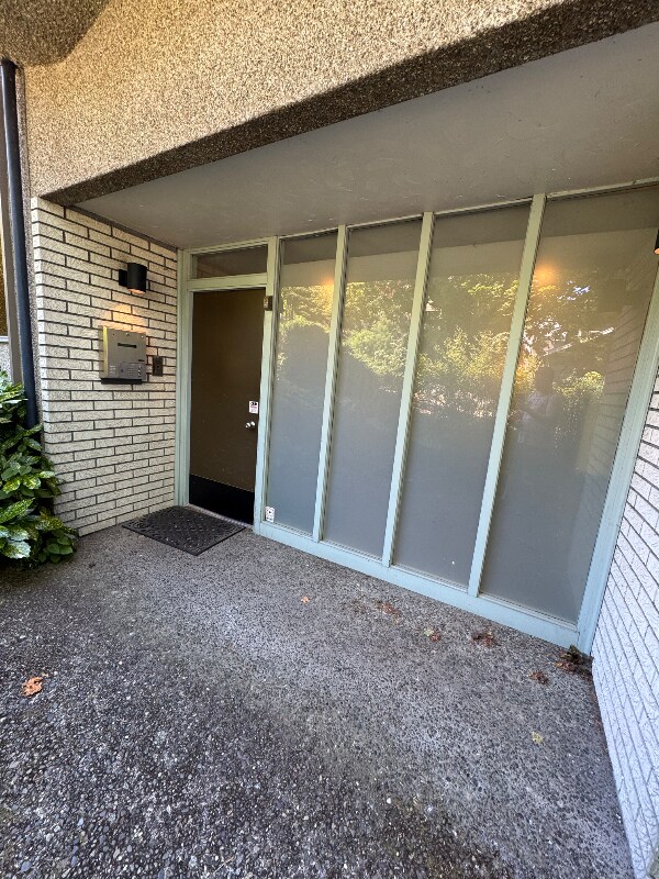 Building Photo - 303 N 44th St
