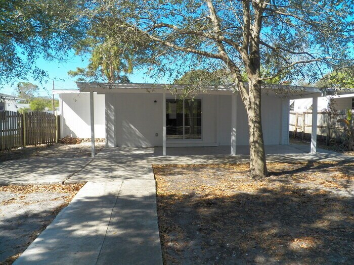 Building Photo - 8081 45th St N