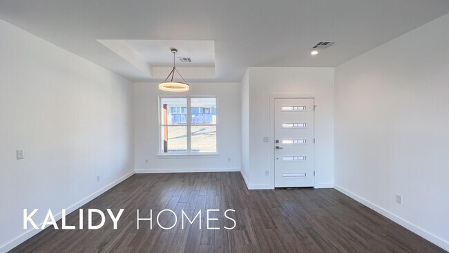 Building Photo - 1832 Kalidy Dr