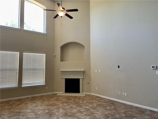 Building Photo - 1807 Harvest Bend Ln
