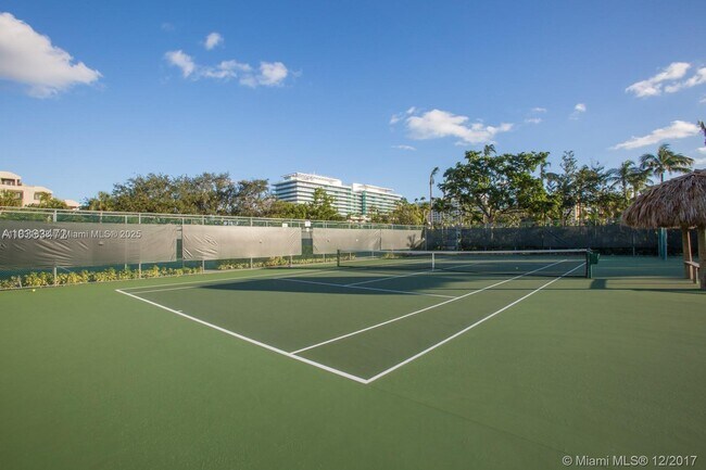 Building Photo - 251 Crandon Blvd
