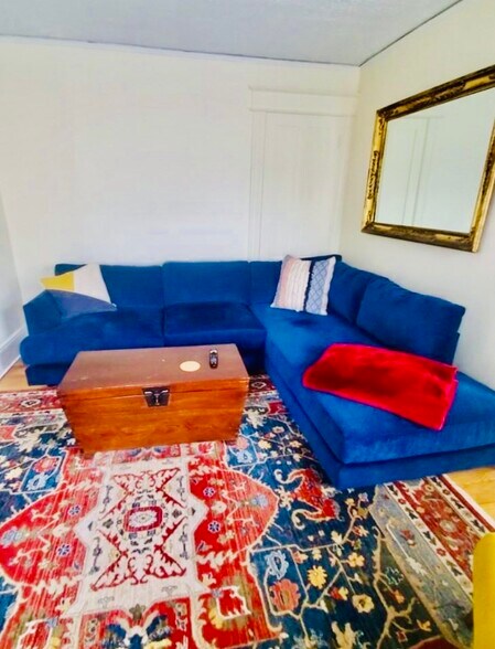 Building Photo - 15 Dixon St