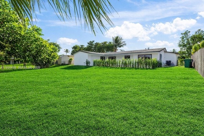 Building Photo - 8631 NW 24th Ct