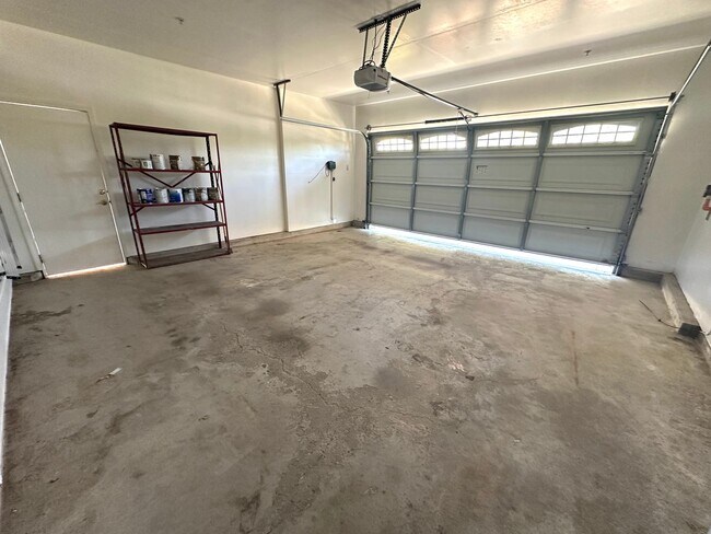 Building Photo - 2608 St Andrews Dr