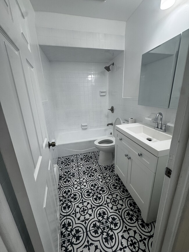 Building Photo - 4404 Liberty Ave