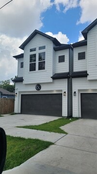 Building Photo - 4217 Hare St
