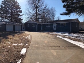 Building Photo - 2718-2720 S. Stewart